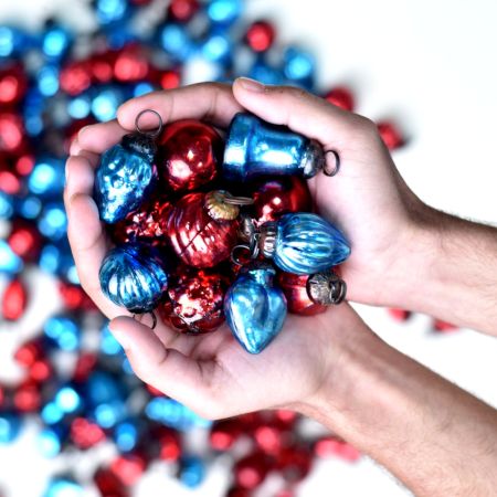 25 Pieces Turquoise and Red Tiny Christmas Ornaments